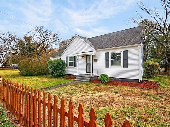 2nd image of 3853 Robin Hood Rd