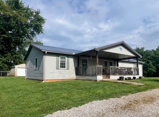 802 S 2nd St, Mitchell, IN 47446