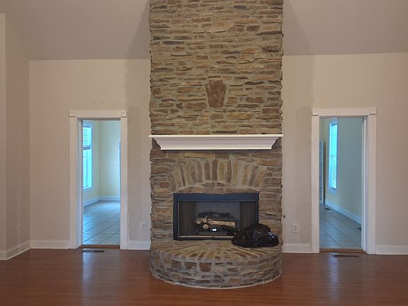 3rd image of 768 Lime Branch Rd