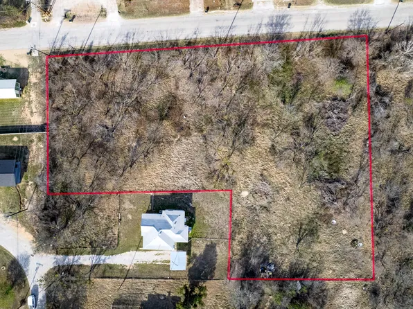 N 6th St, Bangs, TX 76823