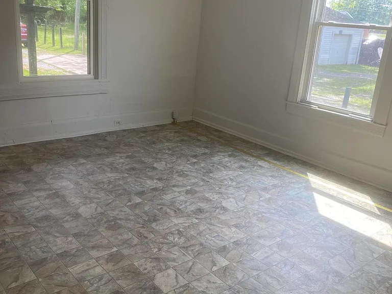 1708 N Main St #B — Photo 5