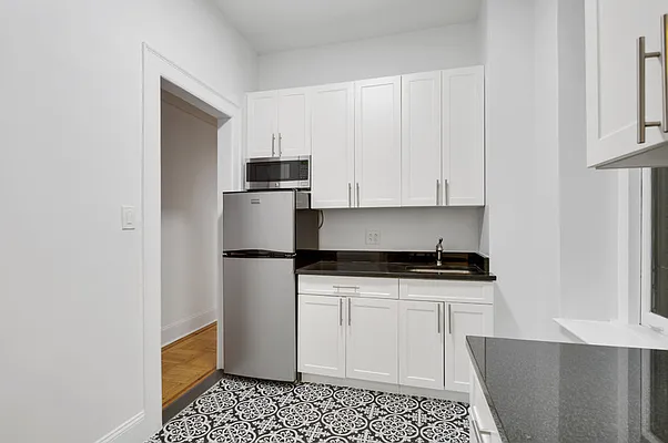 Rented by Cooper & Cooper Real Estate | media 12