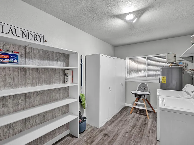 Cascade Oak Dr — Photo 5