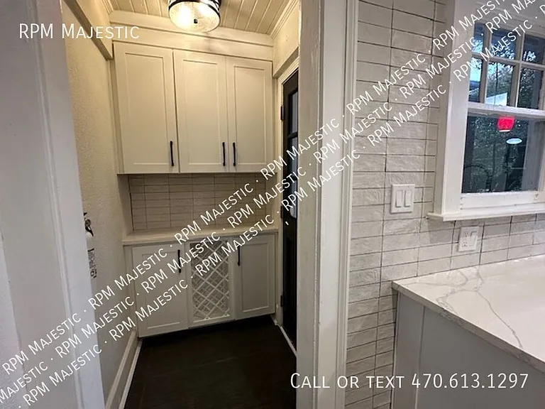 1134 Donnelly Ave SW — Photo 12