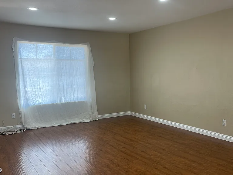 4097 Fernleaf Dr — Photo 2
