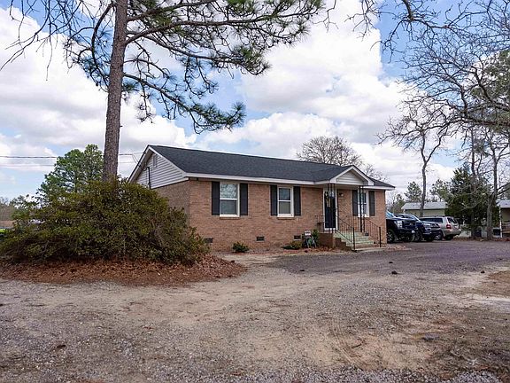 4th image of 104 Howard St