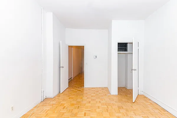 Rented by MySpaceNYC | media 23