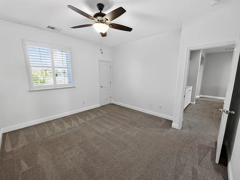2371 Serena Ave — Photo 23
