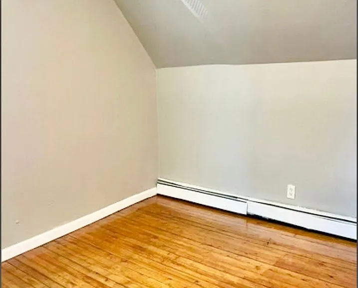 124 Harold Street — Photo 9