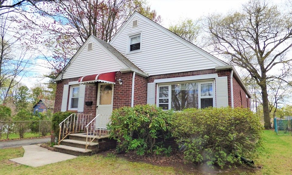 1st image of 185 Huguenot Dr