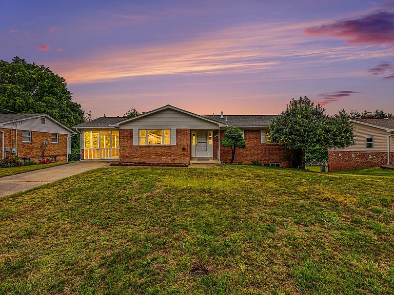 7014 Dower House Rd — Photo 21