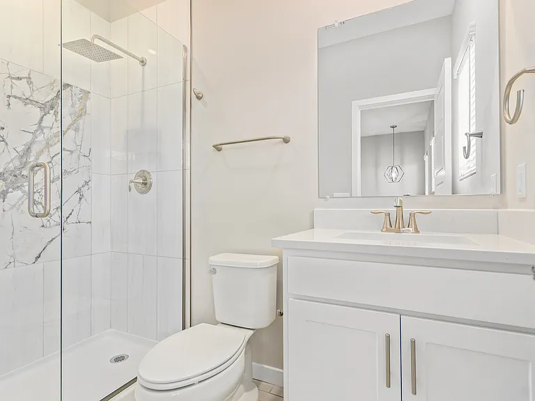 2134 W Harmont Dr — Photo 48
