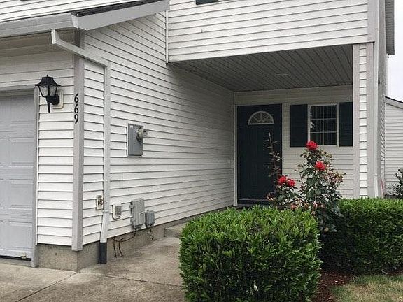 2nd image of 645 SE 71st Ave