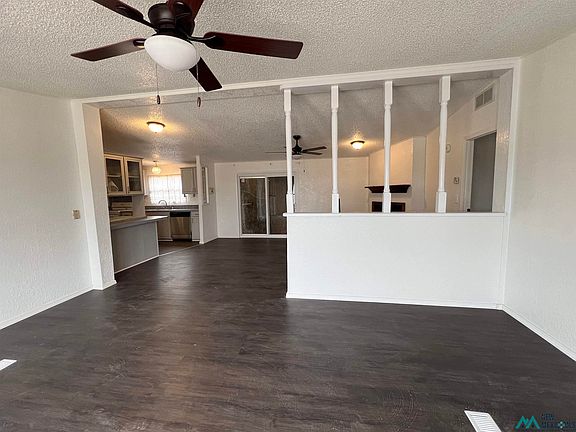 4th image of 800 E Sage Ave