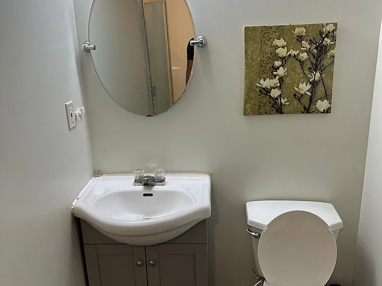 7 Greening Ave — Photo 2