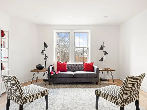 360 Clinton Ave APT 5M, Brooklyn, NY 11238