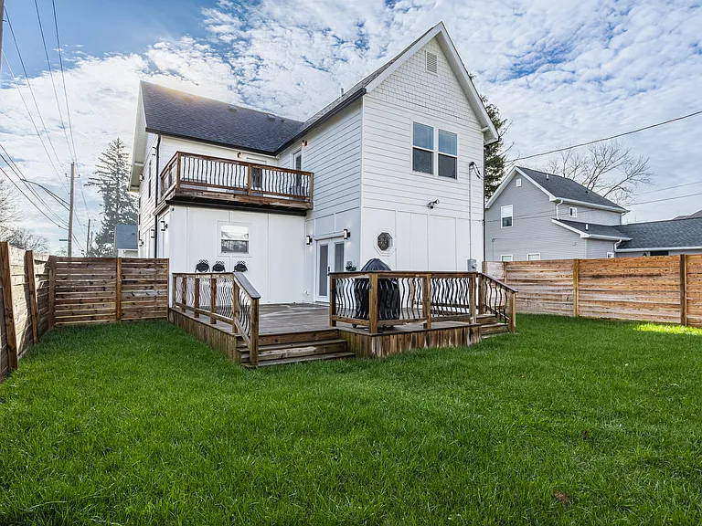644 N Tacoma Ave — Photo 31