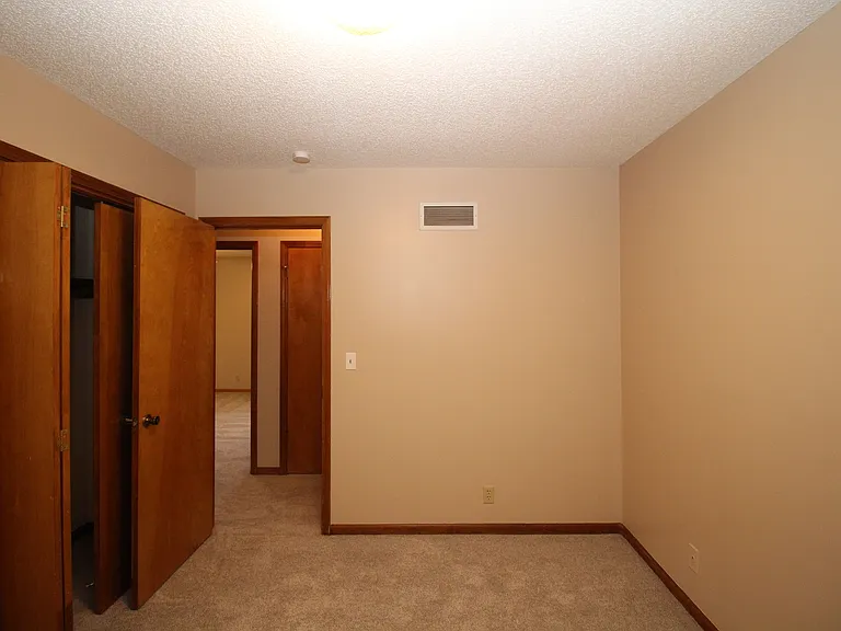 11616 Oakmont St — Photo 11