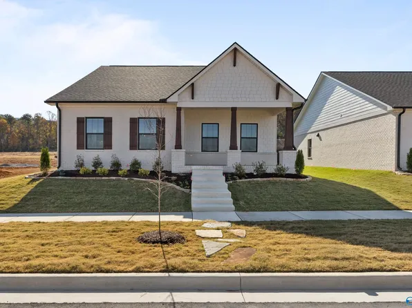 2114 Kanteen St, Huntsville, AL 35811