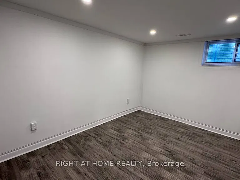 24 Jondan Cres #BASEMENT — Photo 8