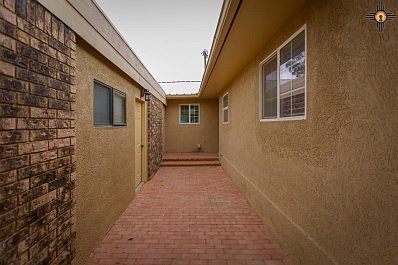 2nd image of 1809 Briscoe Ave