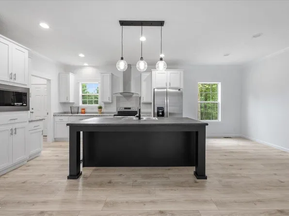 105 Buck Ridge Rd, Louisburg, NC 27549