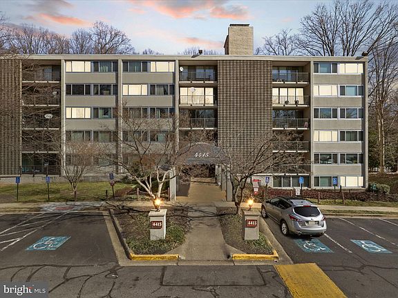 4th image of 4415 Briarwood Ct N APT 25