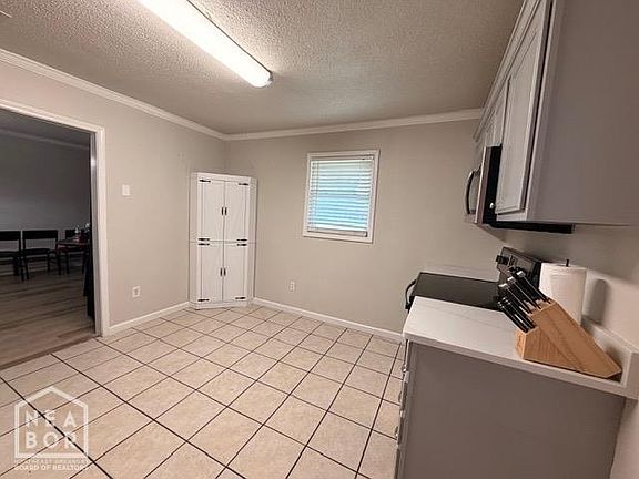 5th image of 5701 Prospect Rd