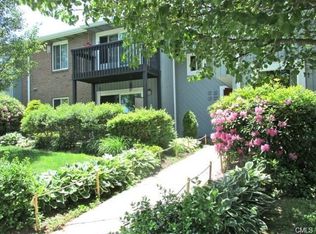 587 Vincellette St, Bridgeport, CT 06606