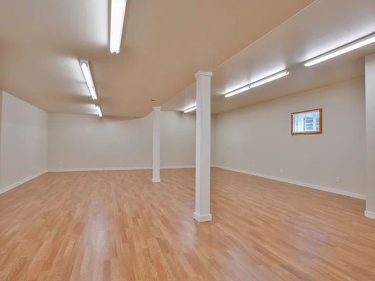 2385 Lake Forest Dr — Photo 42