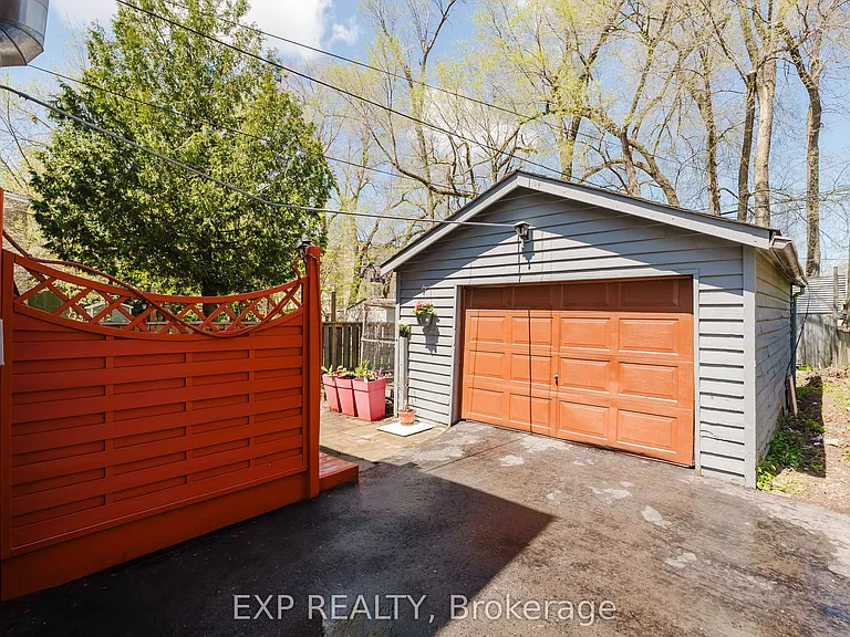 78 Woodfern Dr — Photo 47