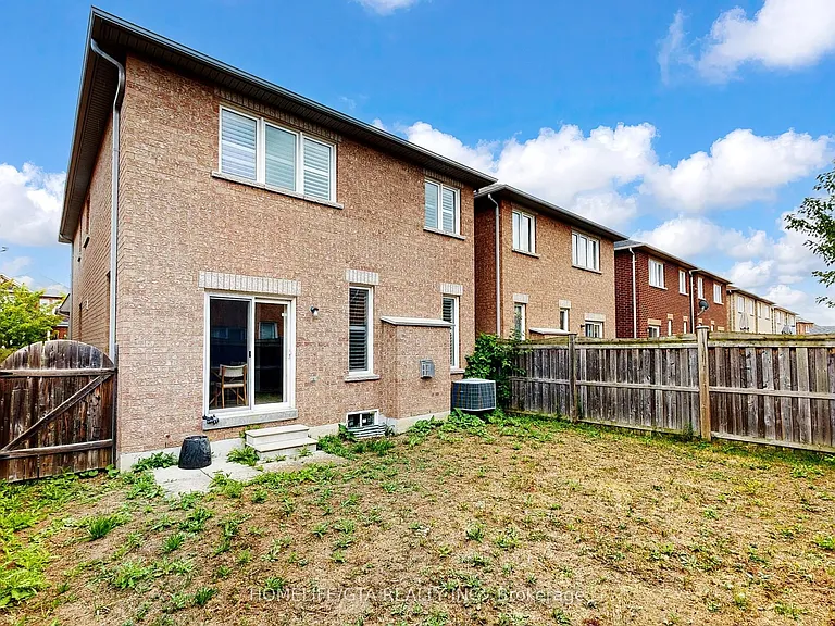 32 Scott Brown St — Photo 49