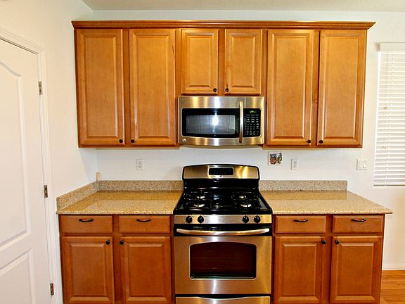 3rd image of 750 Crest Valley Pl