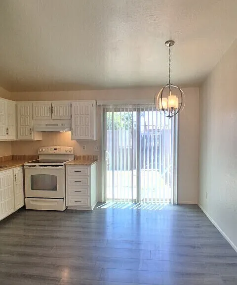 3646 N 69th Ave #7 — Photo 5