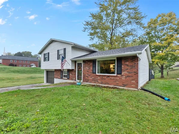1302 Brandom St, Jackson, MO 63755