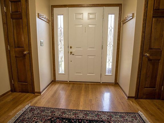 3rd image of 6240 N Shadow Hill Way