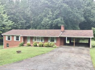 4014 Hartsoe Rd, Winston Salem, NC 27107