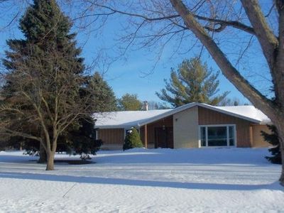 1140 Murray Ln W, Hubertus, WI, 53033
