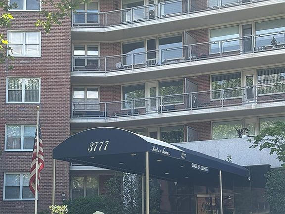 2nd image of 3777 Independence Avenue #5D
