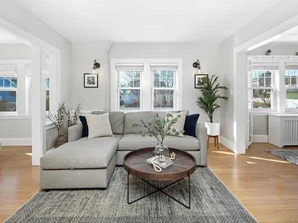 51 Chickatabot Rd, Quincy, MA 02169
