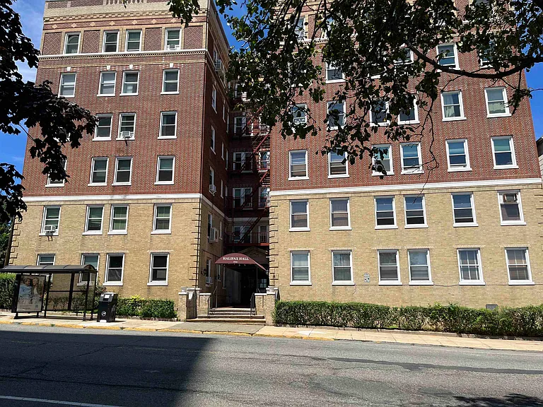 6701 Boulevard E #C-8 — Photo 1