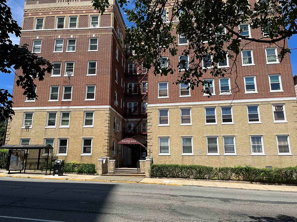 6701 Boulevard E #C-8