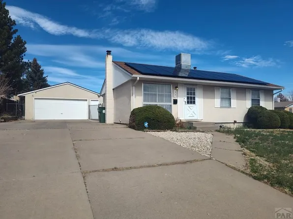 37 Massari Rd, Pueblo, CO 81001