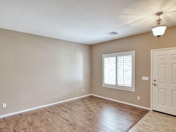 2nd image of 1267 E Bluebird Dr