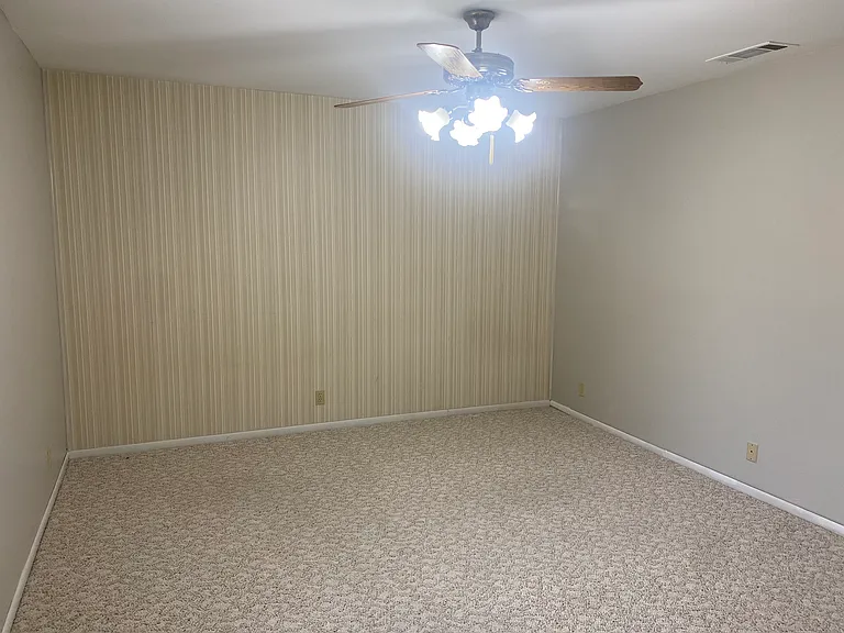 4501 Hughes Dr — Photo 7