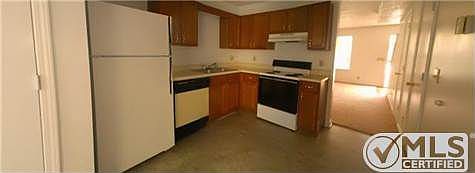 3rd image of 127 Ballygar St APT 6