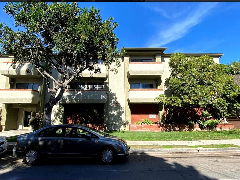 1429 E Florida St — Photo 1