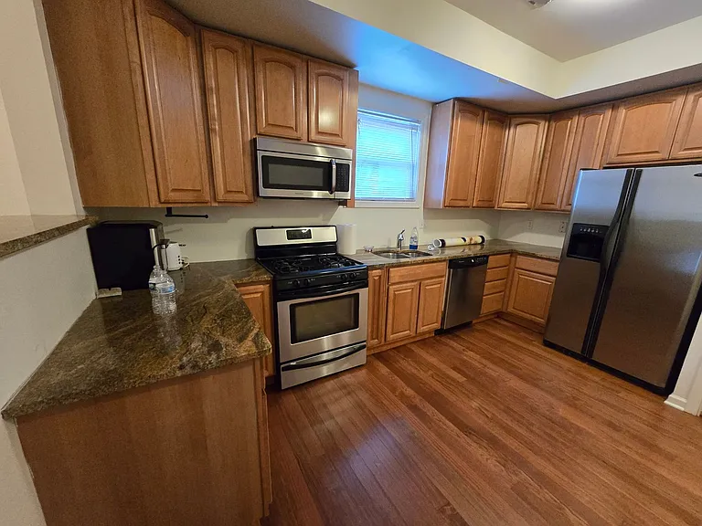 1932 W Girard Ave #3 — Photo 3