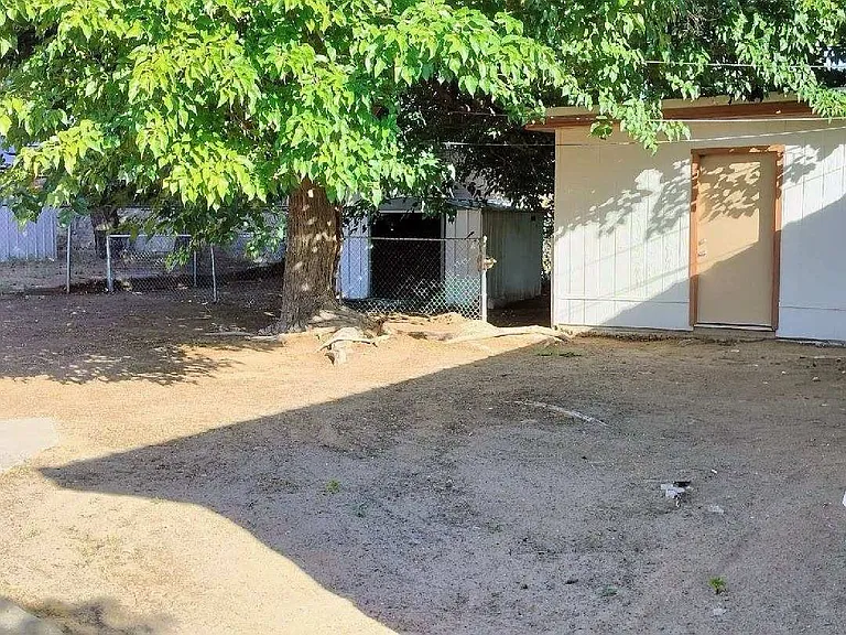 1617 Stull Dr — Photo 3
