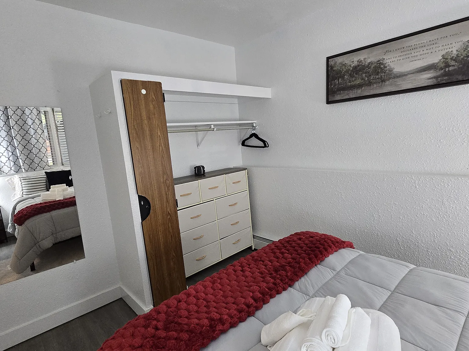 1 bed, 1.5 bath, 700 sqft, $1,500 — Photo 3